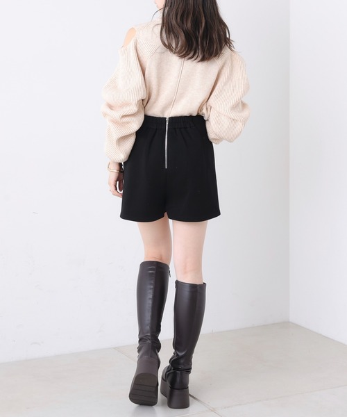 Chico(チコ)の「【REVIVAL】 肩スリットハイネックルーズニット(ニット/セーター・レディース・ブラック/グレー/ブルー/アイボリー/グレー系その他/グリーン/ブラック系その他2/グレー系その他2・FREE)」の14枚目の写真