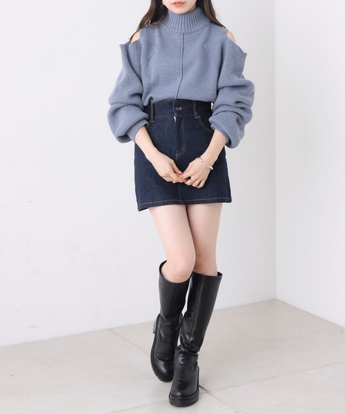 Chico(チコ)の「【REVIVAL】 肩スリットハイネックルーズニット(ニット/セーター・レディース・ブラック/グレー/ブルー/アイボリー/グレー系その他/グリーン/ブラック系その他2/グレー系その他2・FREE)」の18枚目の写真