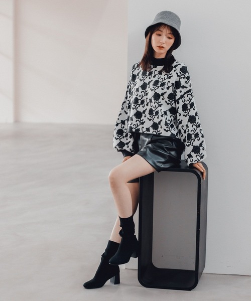 Andemiu（アンデミュウ）の「アラベスクフラワーニット172618（ニット/セーター・レディース・チャコールグレー/ブラウン/グリーン・FREE）」の6枚目の写真