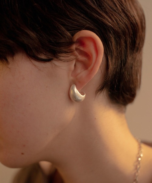 novice(ノーヴィス)の「【novice】Volume Pierce(ピアス(両耳用)・レディース・シルバー/ゴールド・FREE)」の4枚目の写真