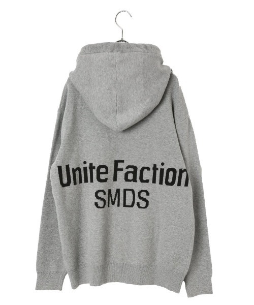 semantic design（セマンティックデザイン）の「【ストレッチ ウォッシャブル ルーズフィット】セマンティックデザイン ロゴ ニットプルパーカー（ニット/セーター・メンズ・ボルドー/グレー・MEDIUM/LARGE/X-LARGE）」の12枚目の写真