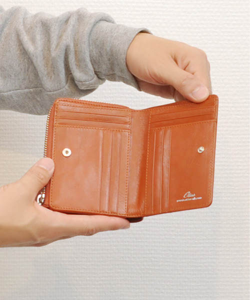 Otias(オティアス)の「Otias オティアス / オイルカウレザー二つ折り財布(財布・メンズ・ネイビー/ブルー/ブラック/オレンジ・FREE)」の4枚目の写真