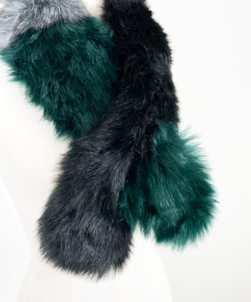 StyleSea(スタイルシー)の「3色フェイクファーティペット(マフラー・レディース・グリーン系その他/ブルー系その他/ブラック系その他・FREE)」の6枚目の写真