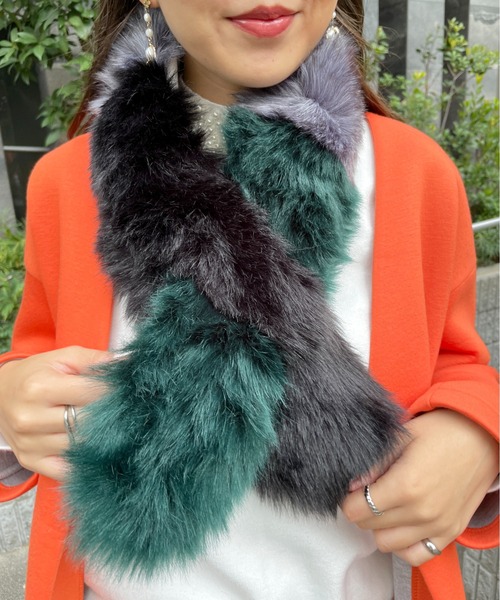 StyleSea(スタイルシー)の「3色フェイクファーティペット(マフラー・レディース・グリーン系その他/ブルー系その他/ブラック系その他・FREE)」の14枚目の写真