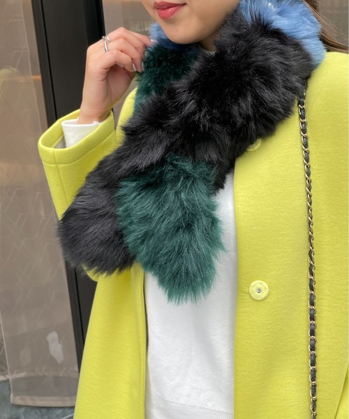 StyleSea(スタイルシー)の「3色フェイクファーティペット(マフラー・レディース・グリーン系その他/ブルー系その他/ブラック系その他・FREE)」の11枚目の写真
