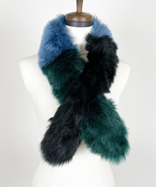 StyleSea(スタイルシー)の「3色フェイクファーティペット(マフラー・レディース・グリーン系その他/ブルー系その他/ブラック系その他・FREE)」の13枚目の写真