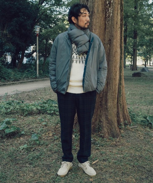 URBAN RESEARCH DOORS（アーバンリサーチドアーズ）の「『別注』NANGA×DOORS　ダウンマフラー（マフラー・メンズ・ブラック/オリーブ/チャコールグレー/カーキ・-）」の15枚目の写真