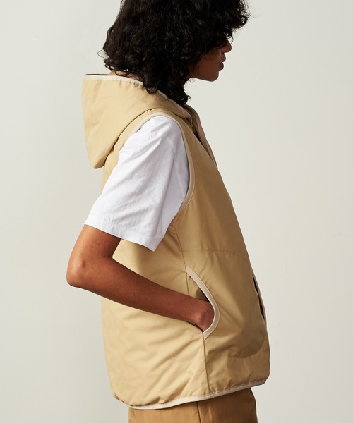 LAVENHAM（ラベンハム）の「COTTON HOODED GILET WOMENS / コットン フーデッド ジレ ウィメンズ（ベスト・レディース・ベージュ系その他/ホワイト・10/8/12）」の7枚目の写真
