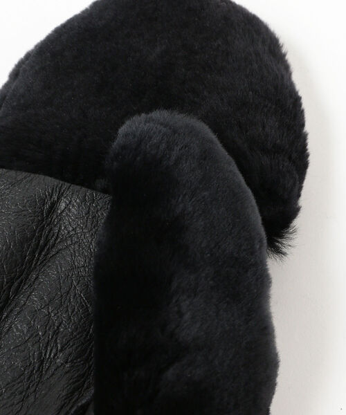 Ray BEAMS（レイビームス）の「Ray BEAMS / ムートン ミトン グローブ（手袋・レディース・ブラック/ダークグリーン・ONE SIZE）」の3枚目の写真