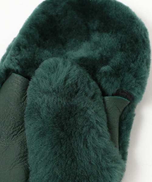 Ray BEAMS（レイビームス）の「Ray BEAMS / ムートン ミトン グローブ（手袋・レディース・ブラック/ダークグリーン・ONE SIZE）」の11枚目の写真