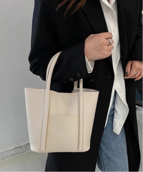 ammy.（エイミードット）の「【 ammy. / エイミードット 】 スクエア ライト ミニ ハンドバッグ（ハンドバッグ・レディース・ベージュ/ブラック/ブラウン/アイボリー/キャメル・FREE）」の12枚目の写真