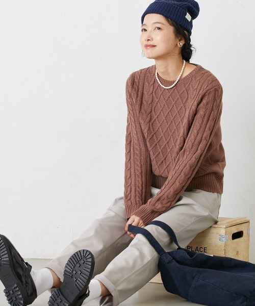 Le temps riche(ルタンリッシュ)の「ケーブル編みクルーネックセーター <Le temps riche>(ニット/セーター・レディース・アイボリー/キャメル/レッド・LL/M/L)」の9枚目の写真