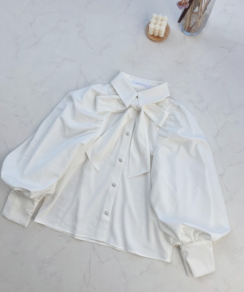 AS KNOW AS plus(アズノゥアズプラス)の「○パールボタン ボウタイブラウス(シャツ/ブラウス・レディース・ブルー/ブラック系その他/オフホワイト/ホワイト系その他/ベージュ系その他・FREE)」の15枚目の写真