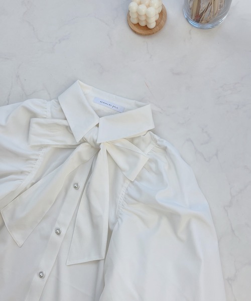 AS KNOW AS plus(アズノゥアズプラス)の「○パールボタン ボウタイブラウス(シャツ/ブラウス・レディース・ブルー/ブラック系その他/オフホワイト/ホワイト系その他/ベージュ系その他・FREE)」の8枚目の写真