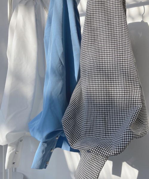 AS KNOW AS plus(アズノゥアズプラス)の「○パールボタン ボウタイブラウス(シャツ/ブラウス・レディース・ブルー/ブラック系その他/オフホワイト/ホワイト系その他/ベージュ系その他・FREE)」の9枚目の写真