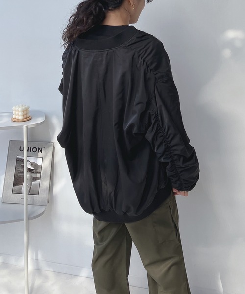 AS KNOW AS plus（アズノゥアズプラス）の「○ギャザーボリューム袖MA