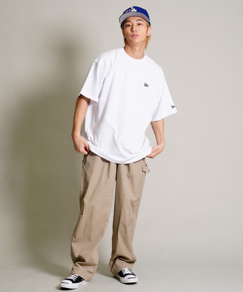 NEW ERA(ニューエラ)の「【 ムラサキスポーツ別注】NEW ERA/ニューエラ Rear Vertical Logo オーバーサイズ バックロゴプリントTシャツ 13717526/13717527/13717528(Tシャツ/カットソー・メンズ・ホワイト/ブラック/カーキ・M/XXL/L/XL)」の8枚目の写真