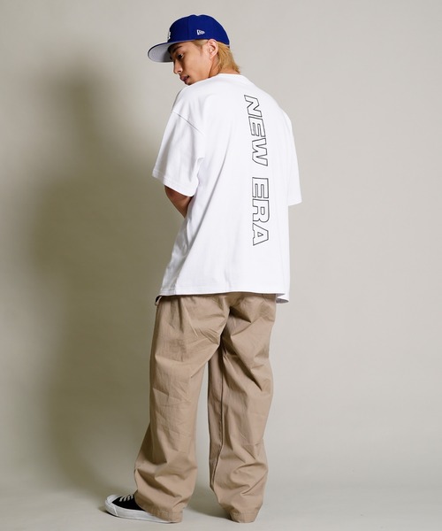 NEW ERA(ニューエラ)の「【 ムラサキスポーツ別注】NEW ERA/ニューエラ Rear Vertical Logo オーバーサイズ バックロゴプリントTシャツ 13717526/13717527/13717528(Tシャツ/カットソー・メンズ・ホワイト/ブラック/カーキ・M/XXL/L/XL)」の10枚目の写真