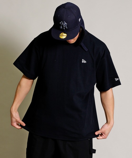 NEW ERA(ニューエラ)の「【 ムラサキスポーツ別注】NEW ERA/ニューエラ Rear Vertical Logo オーバーサイズ バックロゴプリントTシャツ 13717526/13717527/13717528(Tシャツ/カットソー・メンズ・ホワイト/ブラック/カーキ・M/XXL/L/XL)」の11枚目の写真
