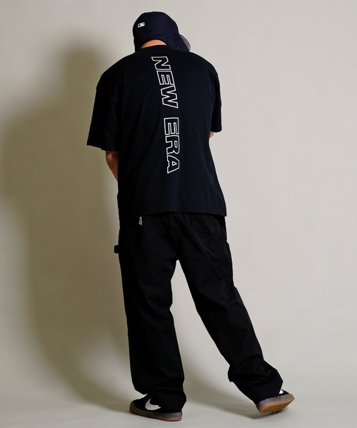NEW ERA(ニューエラ)の「【 ムラサキスポーツ別注】NEW ERA/ニューエラ Rear Vertical Logo オーバーサイズ バックロゴプリントTシャツ 13717526/13717527/13717528(Tシャツ/カットソー・メンズ・ホワイト/ブラック/カーキ・M/XXL/L/XL)」の17枚目の写真