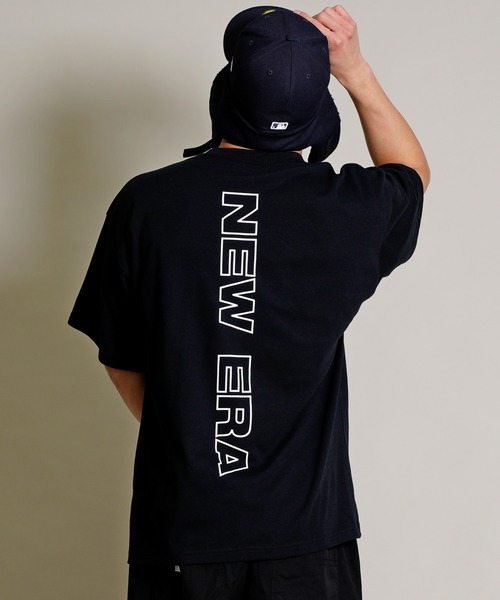 NEW ERA(ニューエラ)の「【 ムラサキスポーツ別注】NEW ERA/ニューエラ Rear Vertical Logo オーバーサイズ バックロゴプリントTシャツ 13717526/13717527/13717528(Tシャツ/カットソー・メンズ・ホワイト/ブラック/カーキ・M/XXL/L/XL)」の12枚目の写真
