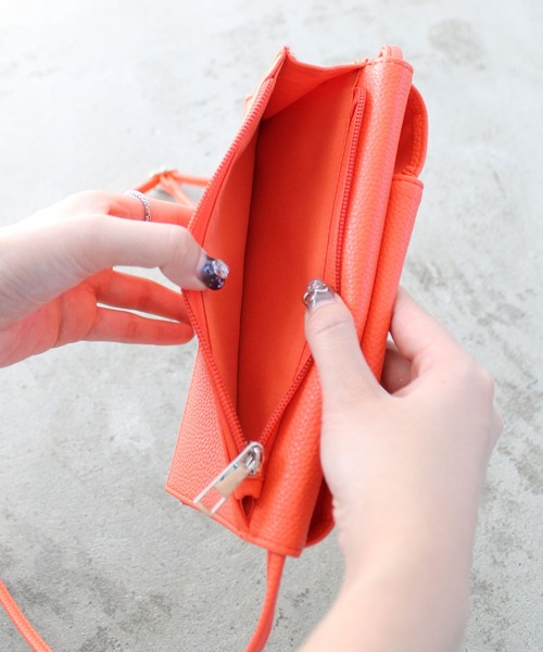 GeeRA(ジーラ)の「ウォレットショルダーバッグ(ショルダーバッグ・レディース・オレンジ/ブラック/アイボリー/ブルー・FREE)」の10枚目の写真