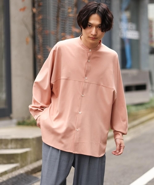 a.v.v(アーヴェヴェ)の「【防シワ/ストレッチ】ワンサイズドルマンシャツ(シャツ/ブラウス・メンズ・グリーン/ベージュ/ミント/オレンジ・53)」の9枚目の写真