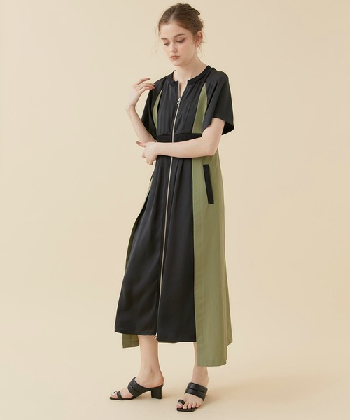 CITY TOKYO（シティトウキョウ）の「トライアングルヒールパフィーサンダル（サンダル・レディース・オフホワイト/シルバー/ブラック・1/2）」の5枚目の写真