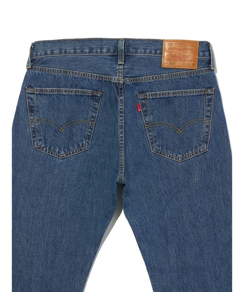 Levi's（リーバイス）の「Levi's/リーバイス 501(R)オリジナル ストレートフィット（デニムパンツ・メンズ・インディゴブルー・29inch/33inch/36inch/30inch/32inch/31inch/34inch/28inch/W30 L32/W31 L32/W32 L32/W33 L32/W34 L32/W36 L32/W28 L32/W29 L32）」の7枚目の写真
