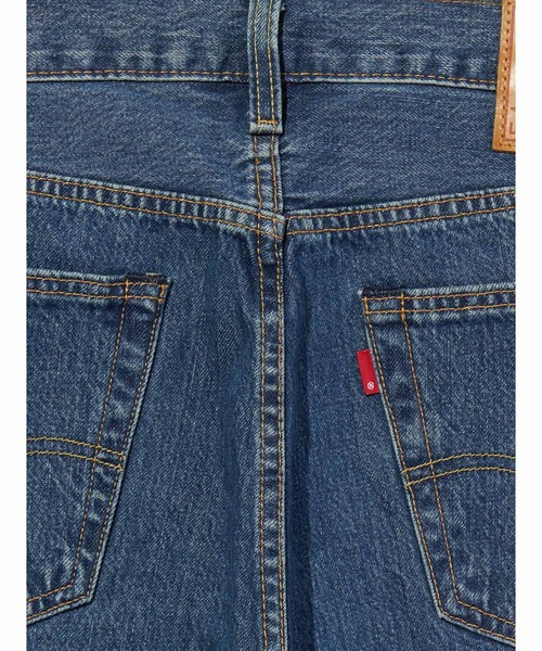 Levi's（リーバイス）の「Levi's/リーバイス 501(R)オリジナル ストレートフィット（デニムパンツ・メンズ・インディゴブルー・29inch/33inch/36inch/30inch/32inch/31inch/34inch/28inch/W30 L32/W31 L32/W32 L32/W33 L32/W34 L32/W36 L32/W28 L32/W29 L32）」の8枚目の写真