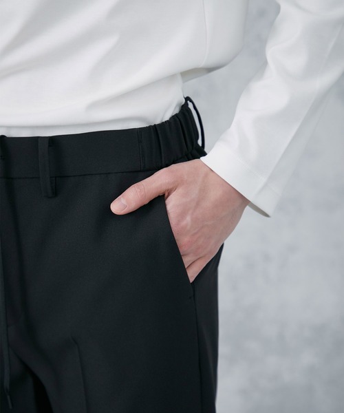 PUBLIC TOKYO(パブリックトウキョウ)の「エバークリーススリムテーパードスラックス(スラックス・メンズ・ダークグレー/ベージュ/ブラック・1/2/3)」の12枚目の写真