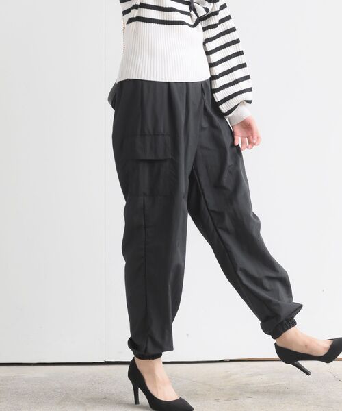 rps(アールピーエス)の「ナイロンカーゴパンツ(カーゴパンツ・レディース・ブラック/アイボリー/ライトカーキ・フリー)」の5枚目の写真