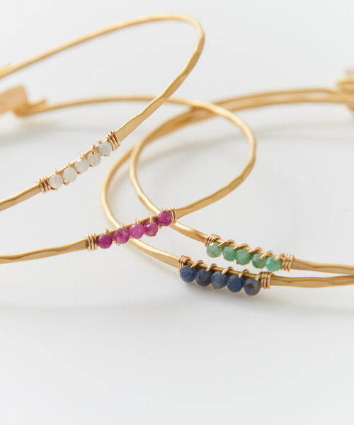 collex（コレックス）の「【Ljud/ユード】5grain天然石バングル ゴールド（バングル/リストバンド・レディース・ホワイト/ブルー/レッド/エメラルド・フリー）」の8枚目の写真