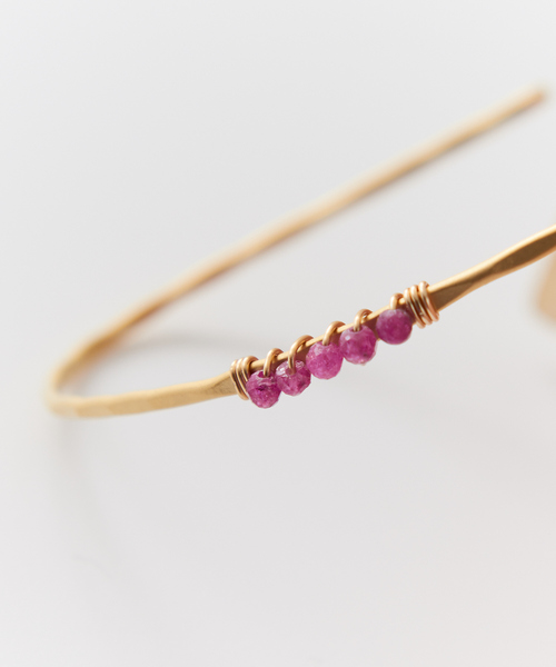 collex（コレックス）の「【Ljud/ユード】5grain天然石バングル ゴールド（バングル/リストバンド・レディース・ホワイト/ブルー/レッド/エメラルド・フリー）」の14枚目の写真