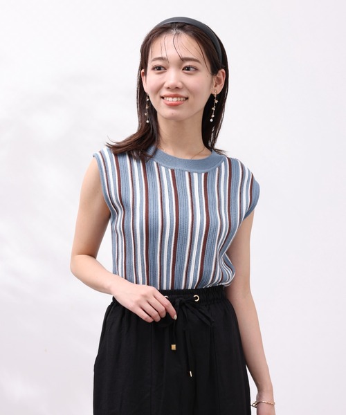 Chez toi(シェトワ)の「ランダムストライプノースリプルオーバー(ニット/セーター・レディース・ブラック/ベージュ/ブルー・FREE)」の13枚目の写真