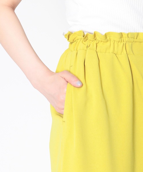 Jines(ジネス)の「ポリラクシーギャザーワイドパンツ(その他パンツ・レディース・ネイビー/イエロー/ブルー・38)」の22枚目の写真