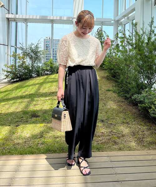 couture brooch(クチュールブローチ)の「◆【上品フェミニンに華やぎスタイル。】マーメイド刺繍レーストップス(Tシャツ/カットソー・レディース・アイボリー/ライトグリーン/ブラック/ピンク系その他・38/40/42)」の5枚目の写真