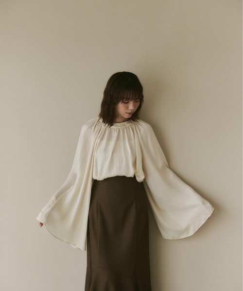 moi tytto（モイテュット）の「フレアスリーブギャザーブラウス（シャツ/ブラウス・レディース・ナチュラル/ブラック/キャメル・FREE）」の18枚目の写真