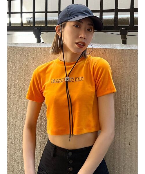 EMODA（エモダ）の「エンブロイダリーベロアトップス（Tシャツ/カットソー・レディース・ブラック/ホワイト/オレンジ/グリーン・FREE）」の12枚目の写真