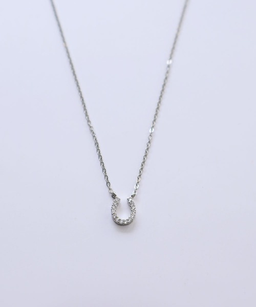 CEMONEMO（セモネモ）の「【金属アレルギー対応】 キュービックジルコニア ホースシュー ペンダントネックレス / サージカルステンレス 316L（ネックレス・レディース・ゴールド/シルバー・FREE）」の8枚目の写真