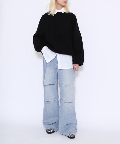 PUNYUS（プニュズ）の「ニータックバギーデニムパンツ（デニムパンツ・レディース・ライトブルー/ブラック・1/2/3/4）」の4枚目の写真