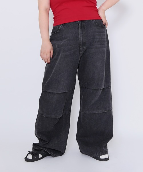 PUNYUS（プニュズ）の「ニータックバギーデニムパンツ（デニムパンツ・レディース・ライトブルー/ブラック・1/2/3/4）」の14枚目の写真