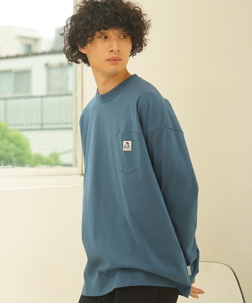 BEN DAVIS(ベンデイビス)の「【BEN DAVIS/ベンデイビス】 ポケ付き ビッグシルエット ロンT 無地 ストリート スケータースタイル ユニセックス(Tシャツ/カットソー・メンズ・グレー/ブラック/ホワイト/ダークパープル/ダークブルー/チャコールグレー・LARGE/MEDIUM/X-LARGE/SMALL)」の5枚目の写真