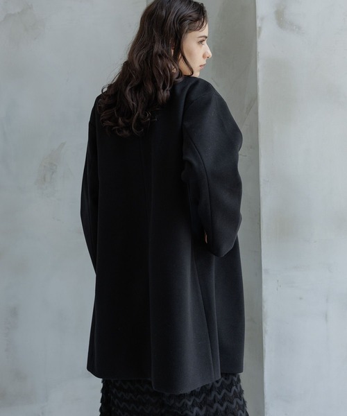 LAKOLE（ラコレ）の「ウーリーテックノーカラーコート / 704772（ノーカラーコート・レディース・アイボリー/ブラック・SMALL/MEDIUM）」の12枚目の写真