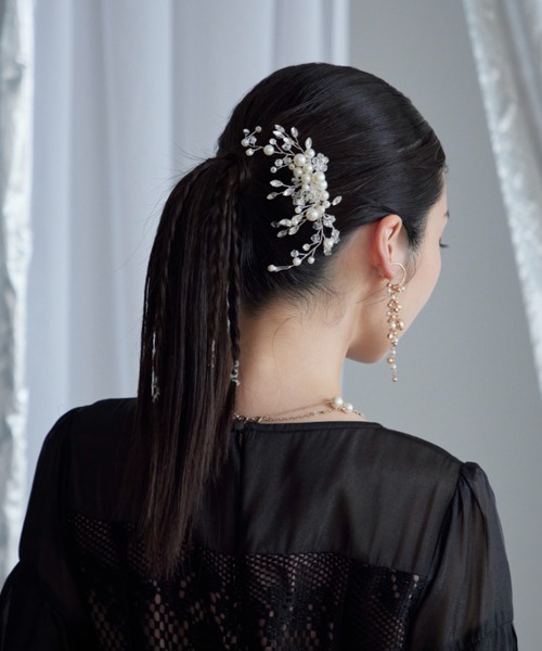 Cupid Heart(キューピッドハート)の「【Cupid Heart】結婚式アクセ!ビジュー&パールヘアコーム(バレッタ/ヘアクリップ・レディース・シルバー・MEDIUM)」の6枚目の写真