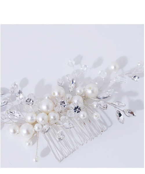 Cupid Heart(キューピッドハート)の「【Cupid Heart】結婚式アクセ!ビジュー&パールヘアコーム(バレッタ/ヘアクリップ・レディース・シルバー・MEDIUM)」の8枚目の写真