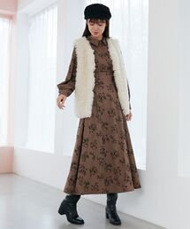 To b. by agnes b.（トゥービーバイアニエスベー）の「WO03 ROBE
