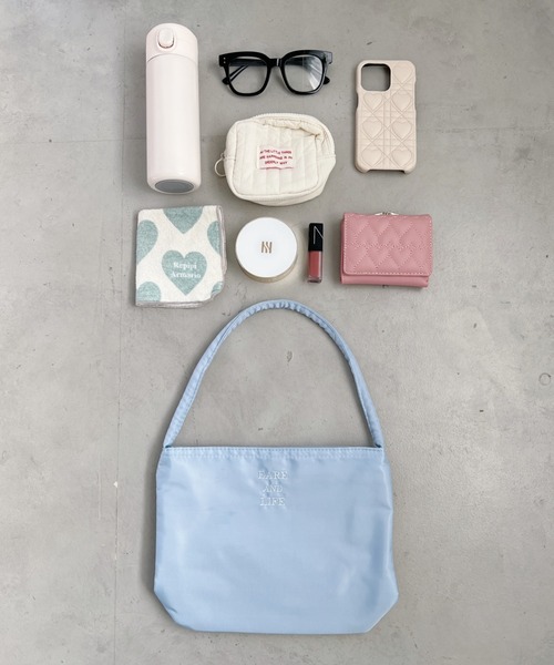 Loueme（ルエム）の「ロゴ刺繍ワンハンドルバッグ（ハンドバッグ・レディース・ピンク/アイボリー/ブラック/ライトブルー・FREE）」の18枚目の写真