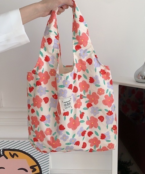 wears（ウェアーズ）の「【A4収納可】総柄ラウンドトートバッグ（トートバッグ・レディース・その他1/その他7/その他5/その他4/その他3/その他8/その他2/その他9/その他6・FREE）」の14枚目の写真