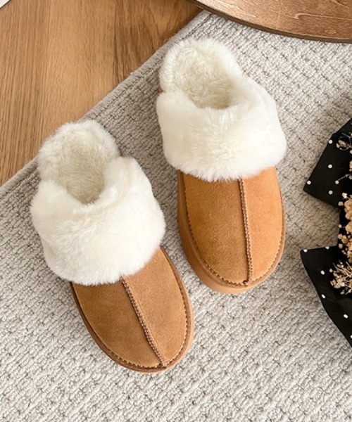 Vipoa(ヴィポア)の「厚底ボリュームフェイクムートンスリッポン(スリッポン・レディース・ブラック/キャメル/ベージュ/ライトベージュ・SMALL/MEDIUM/LARGE)」の10枚目の写真